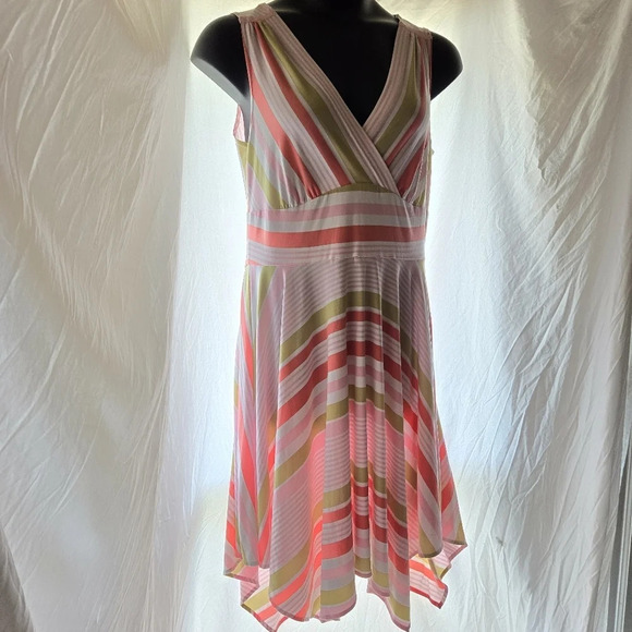 Pastel Hanky Hem Dress EUC - Picture 7 of 8